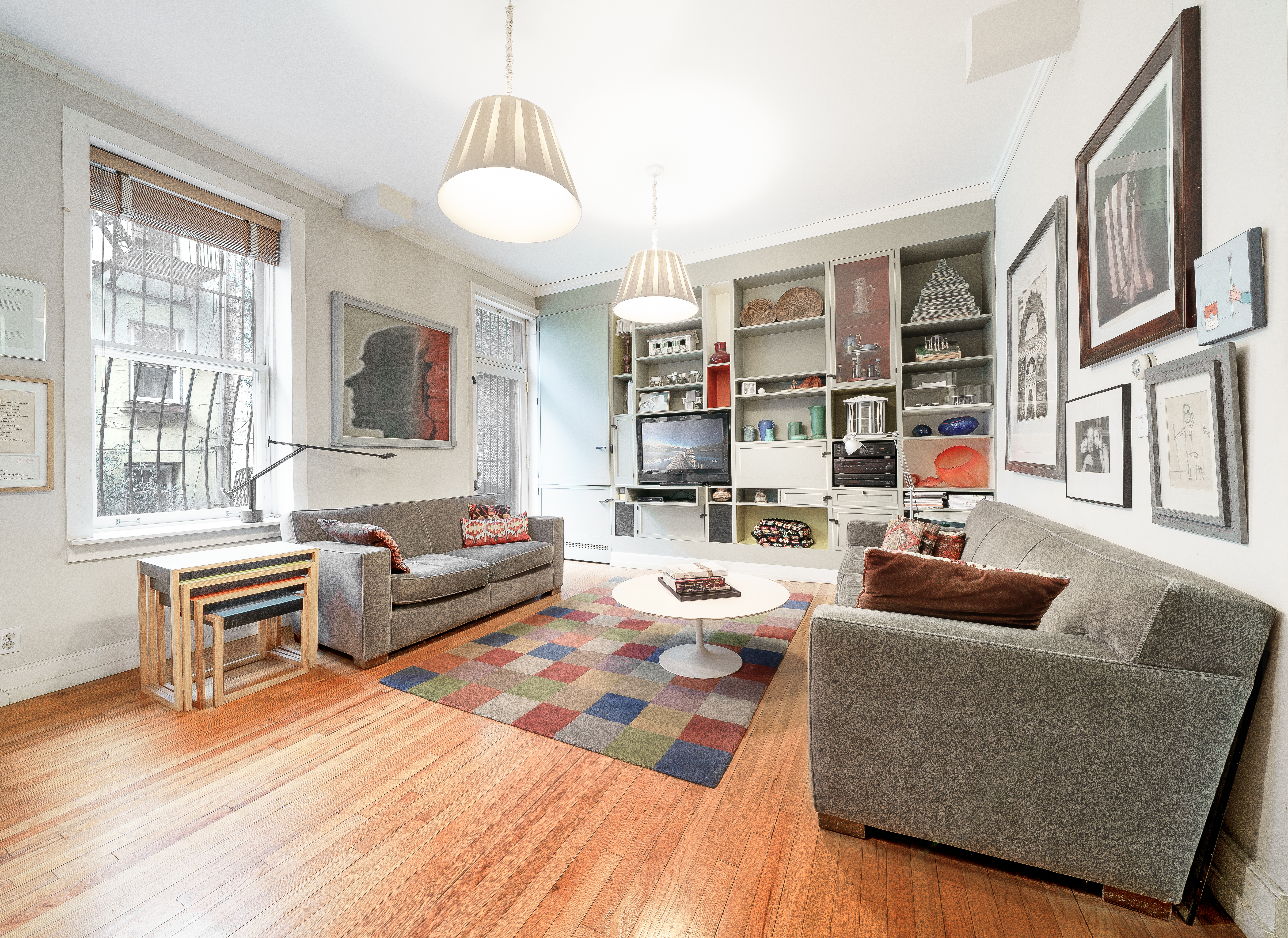 305 West 20th Street Manhattan, NY 10011 - Photo 6 of 9