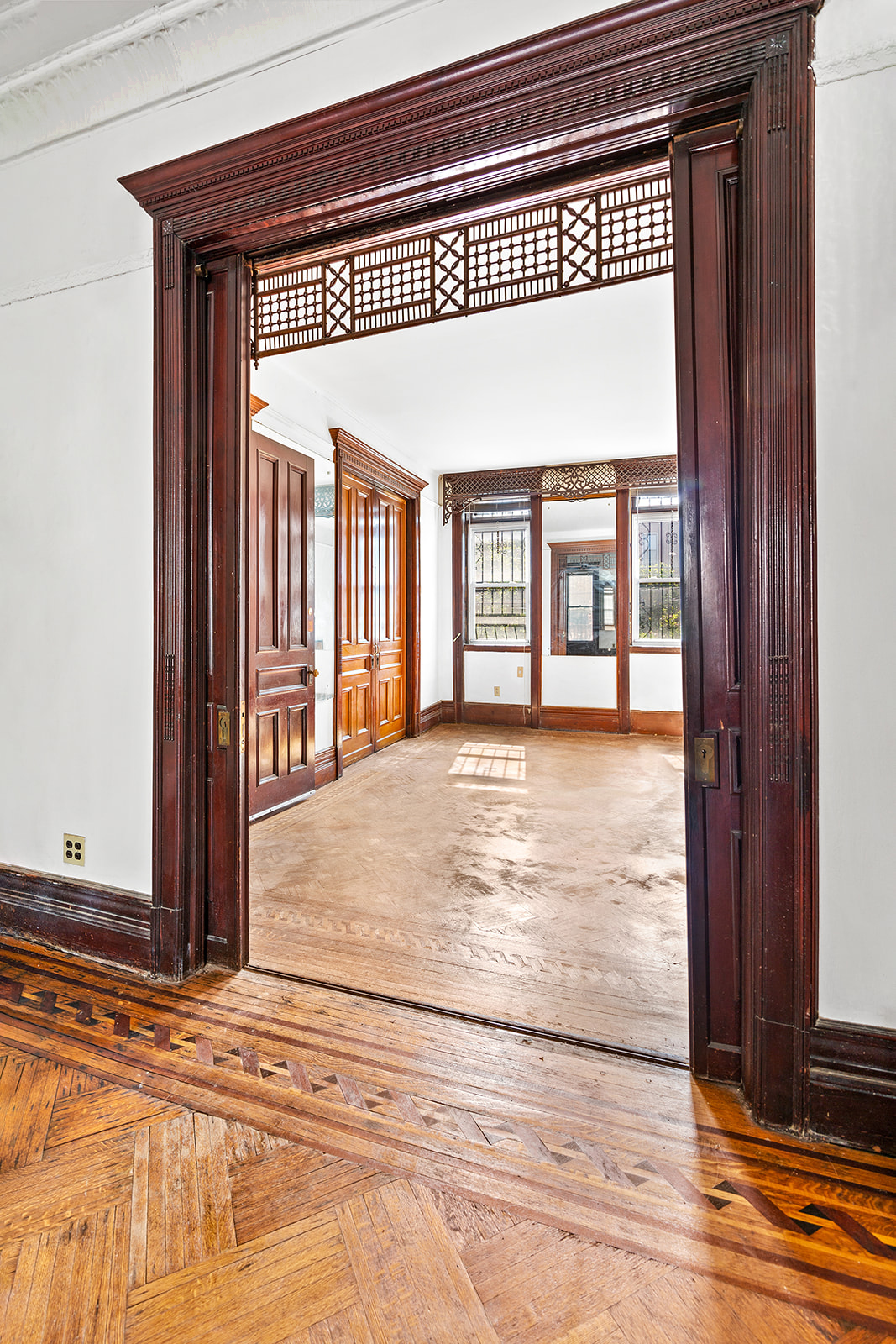 554 Macon Street Brooklyn, NY 11233 - Photo 5 of 18