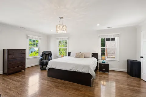 Contact Agent | 5313 Massachusetts Avenue, Bethesda, MD 20816