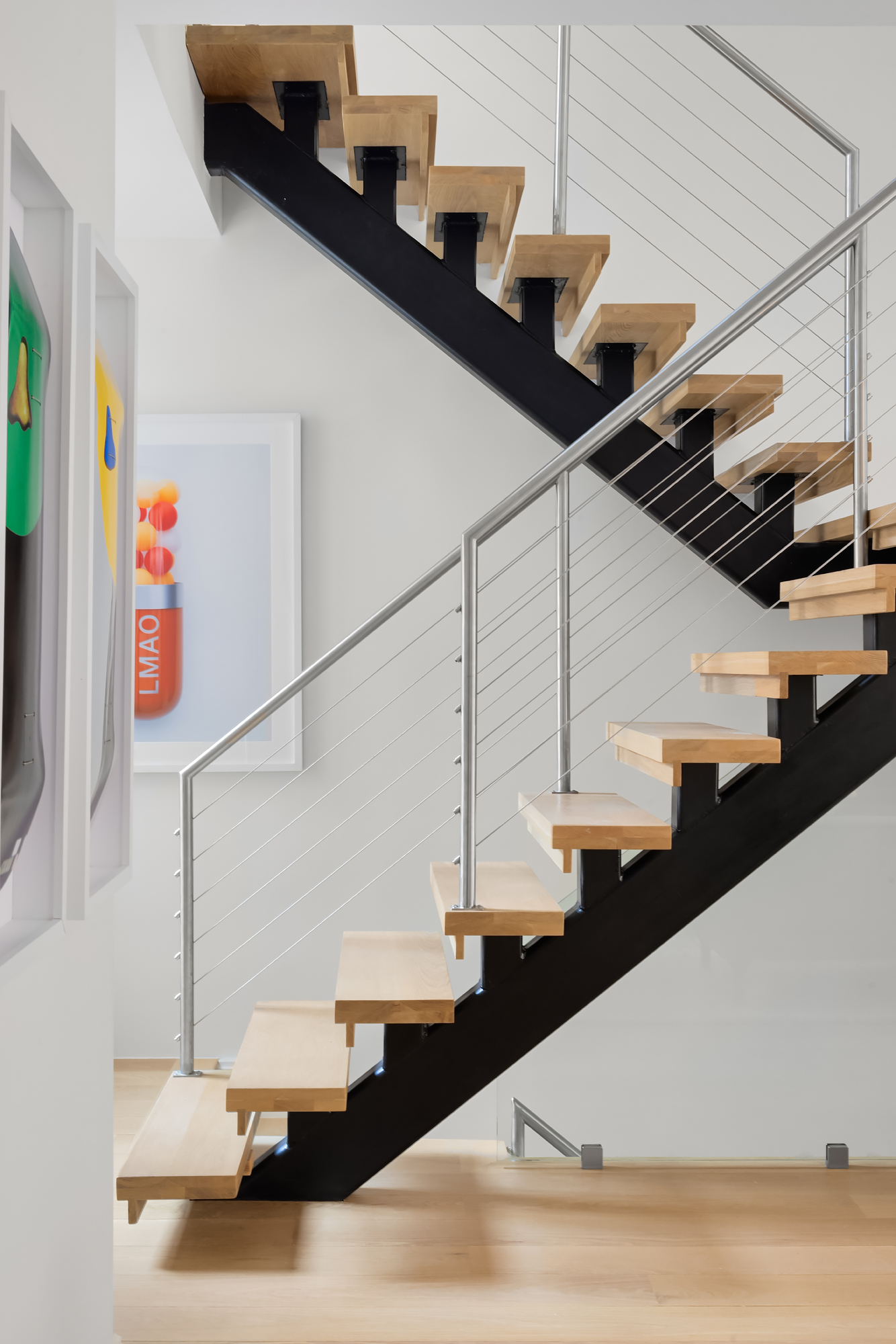 130 East 38th Street Manhattan, NY 10016 - Photo 6 of 16 a view of entryway and hall