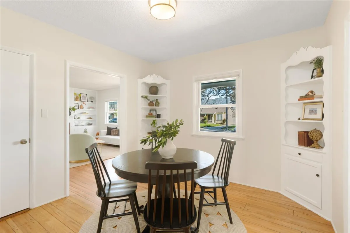 $975,000 | 1927 North Fairview Street, Burbank, CA 91505