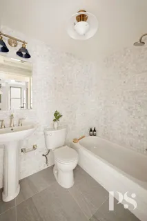 $1,695,000 | 59 West 12th Street, Unit 5G | Greenwich Village