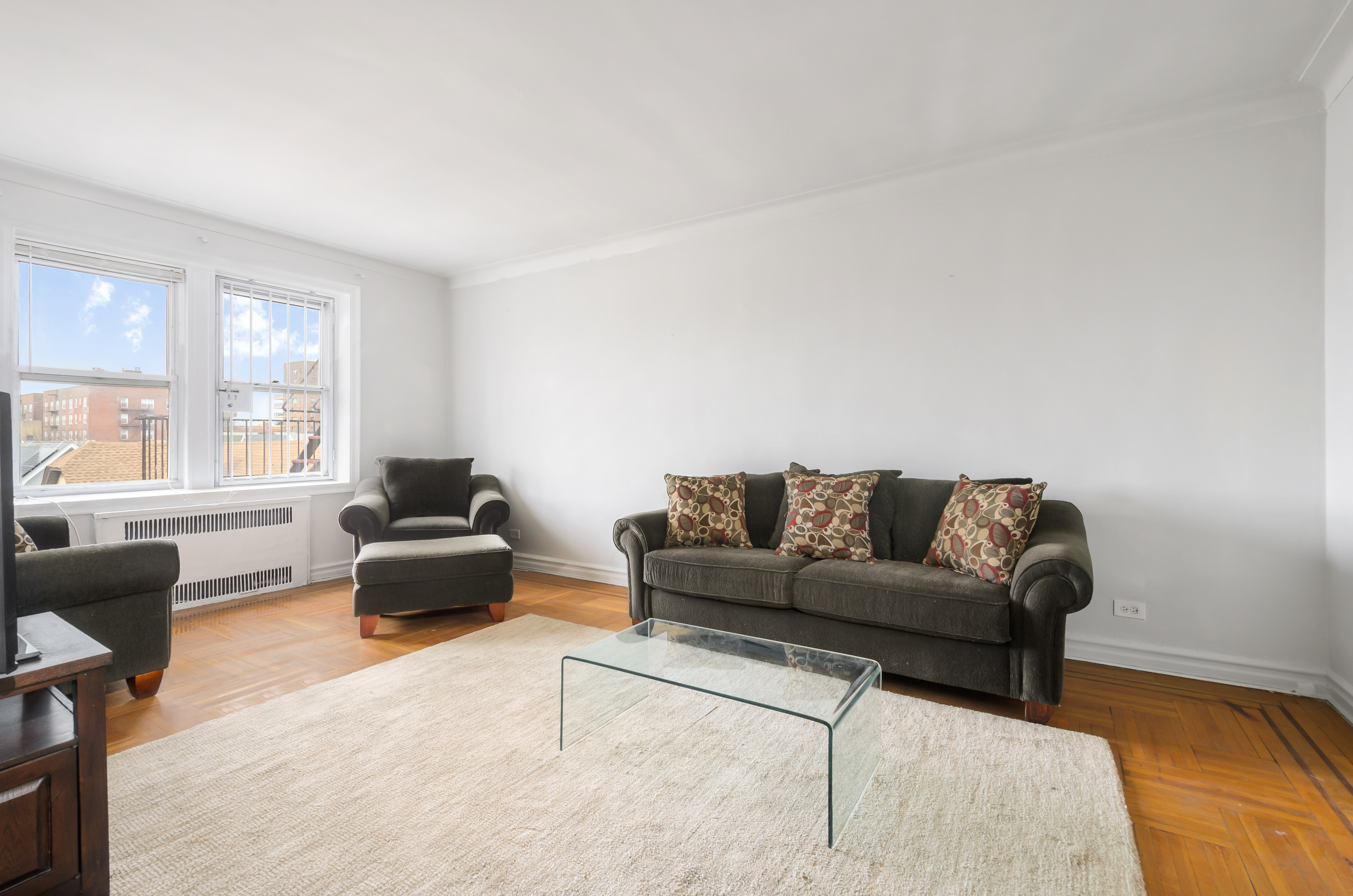 280 Ocean Parkway, Unit 4S Brooklyn, NY 11218 - Photo 3 of 8