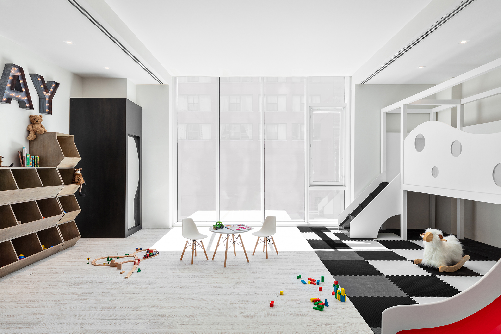 505-513 West 43rd Street, Unit 6K Manhattan, NY 10036 - Photo 12 of 16