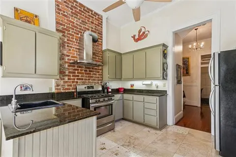$525,000 | 2700 Constance Street, Unit 2700, New Orleans, LA 70130