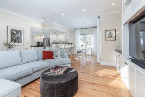 Contact Agent | 31 Woodfield Road, Wellesley, MA 02482