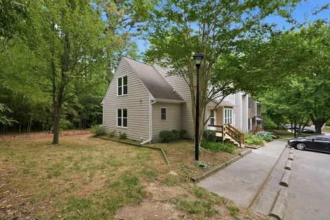 $435,000 | 101 Thomas Lane, Unit Undisclosed, Carrboro, NC 27510