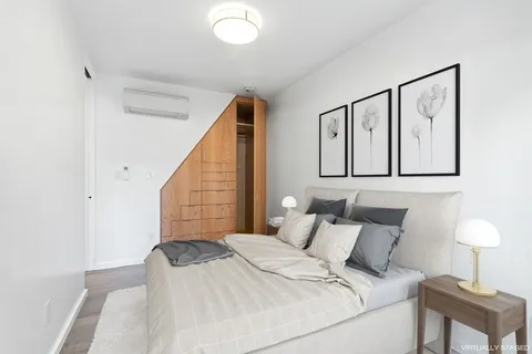 $1,850,000 | 128 West 70th Street, Unit 10 | Upper West Side
