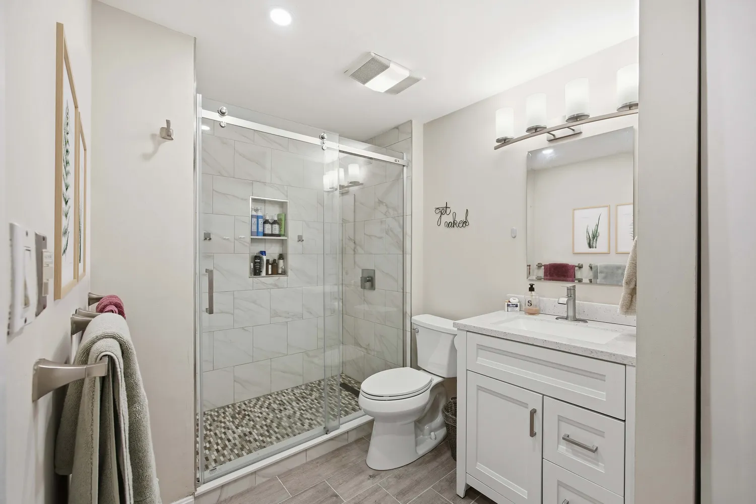 $925,000 | 96 Gainsborough Street, Unit 205W, Boston, MA 02115