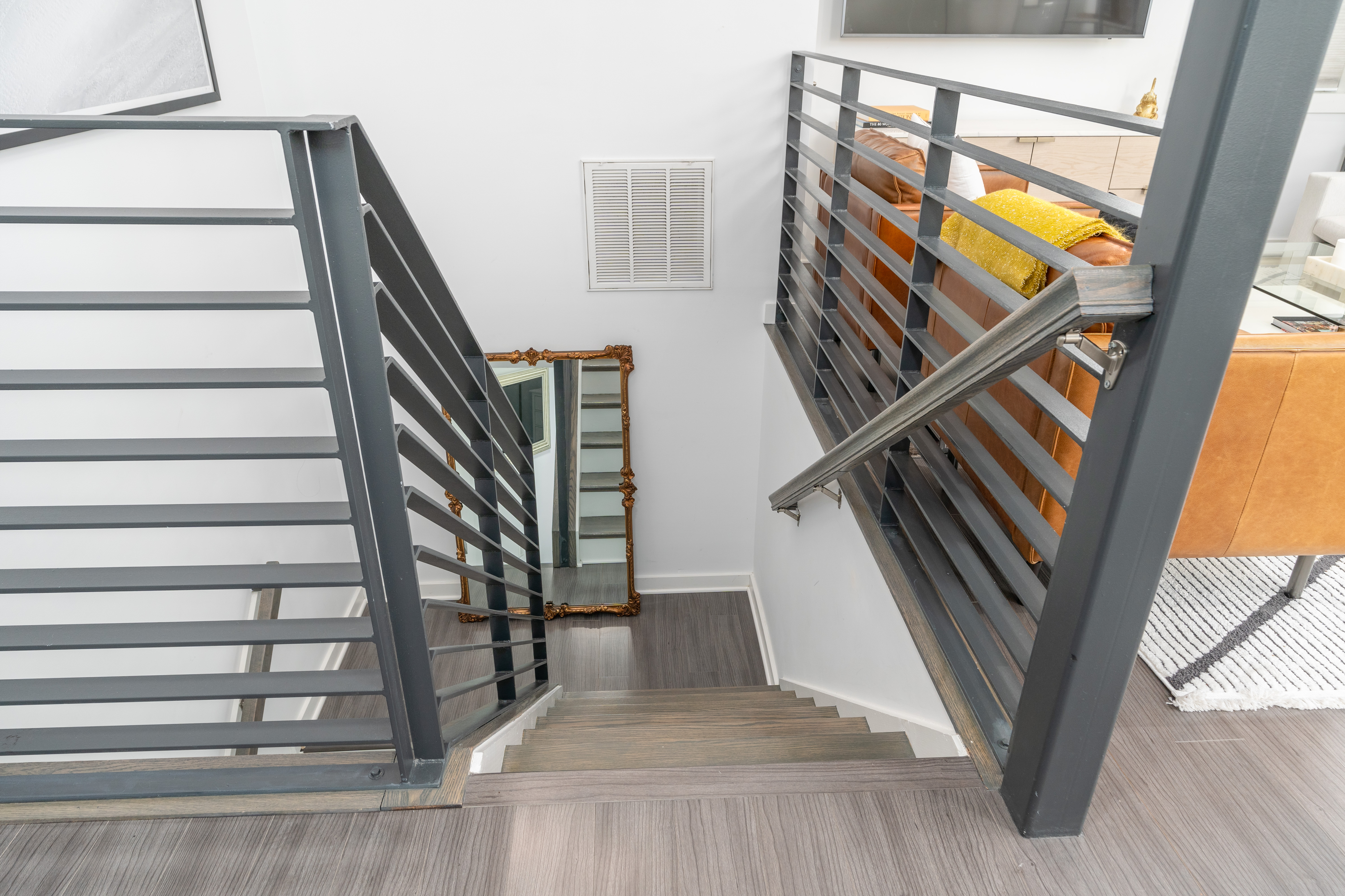 1740 New Jersey Avenue Northwest, Unit 2 Washington, DC 20001 - Photo 21 of 35 a view of entryway