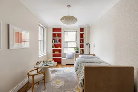 $3,700,000 | 180 East 79th Street, Unit 14G | Upper East Side