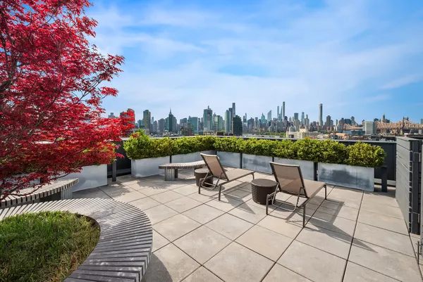 $1,398,000 | 24-22 Jackson Avenue, Unit 311 | Long Island City
