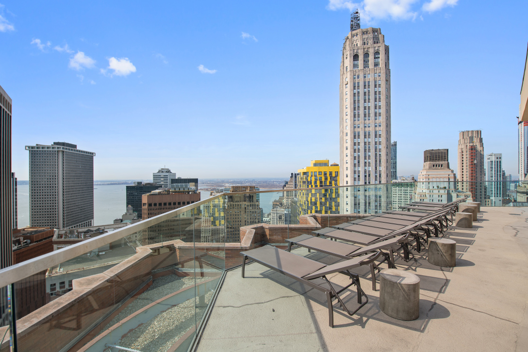 75 Wall Street, Unit 24M Manhattan, NY 10005 - Photo 2 of 7