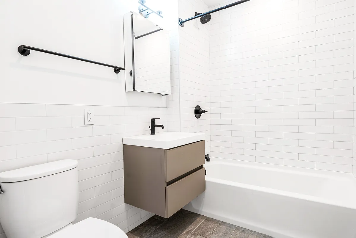204 Smith Street, Unit 2R Brooklyn, NY 11201 - Photo 7 of 11