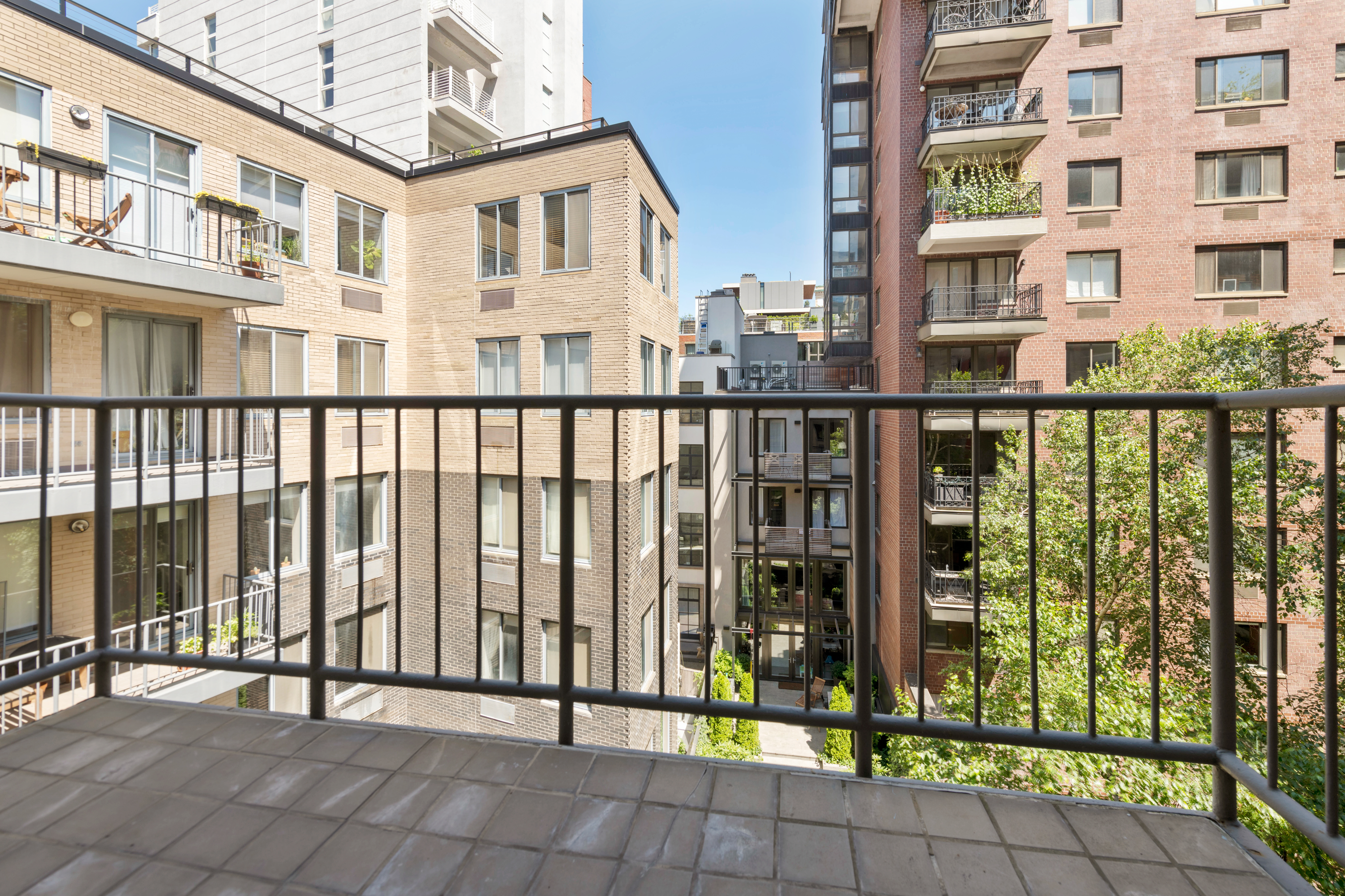 167 Perry Street, Unit 5H Manhattan, NY 10014 - Photo 7 of 8