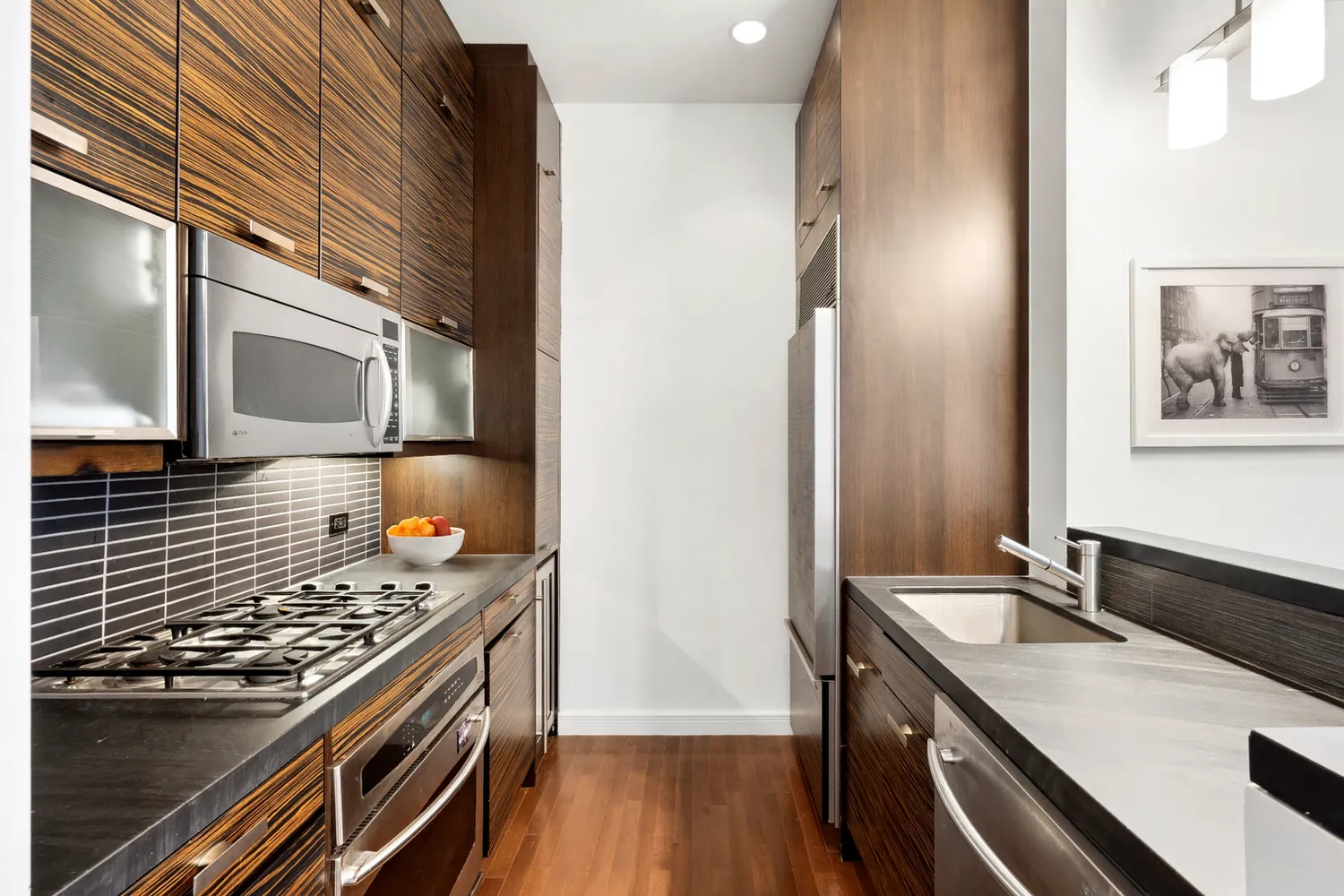 $1,675,000 | 101 West 24th Street, Unit 4F | Chelsea