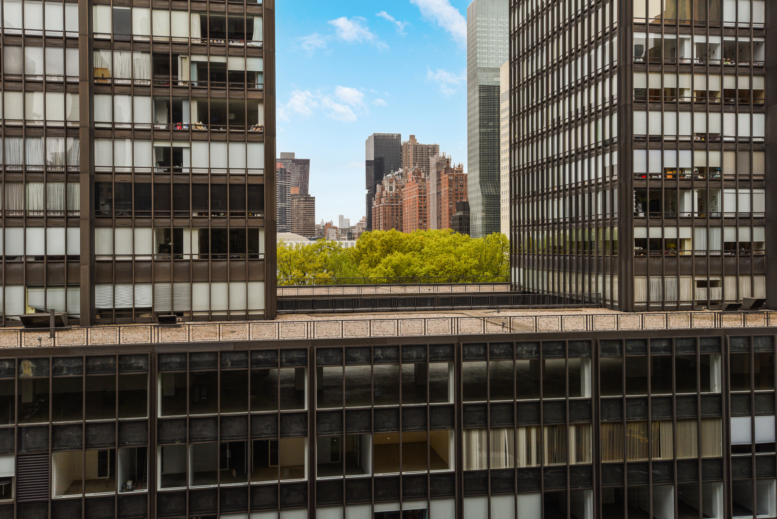 2 Beekman Place, Unit 8D Manhattan, NY 10022 - Photo 7 of 9 a view of a tall building