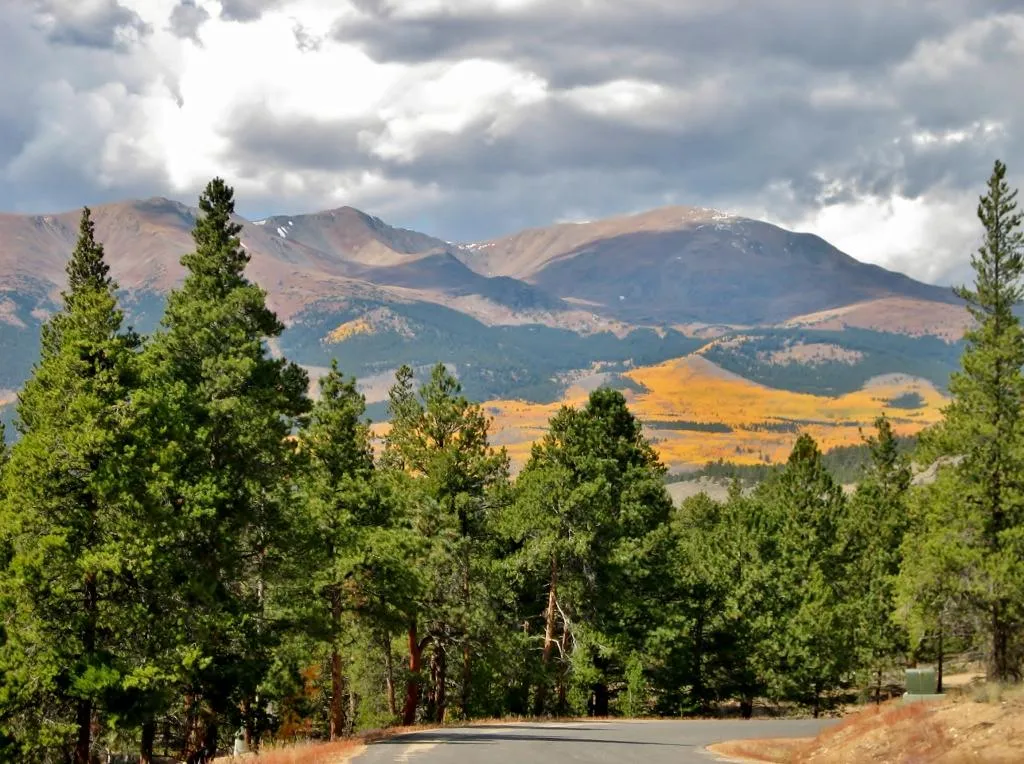 $995,000 | 104 Northview Twin Lakes, Twin Lakes, CO 81251