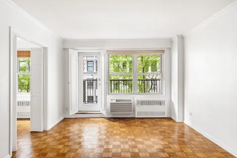 $785,000 | 1199 Park Avenue, Unit 3G | Upper East Side
