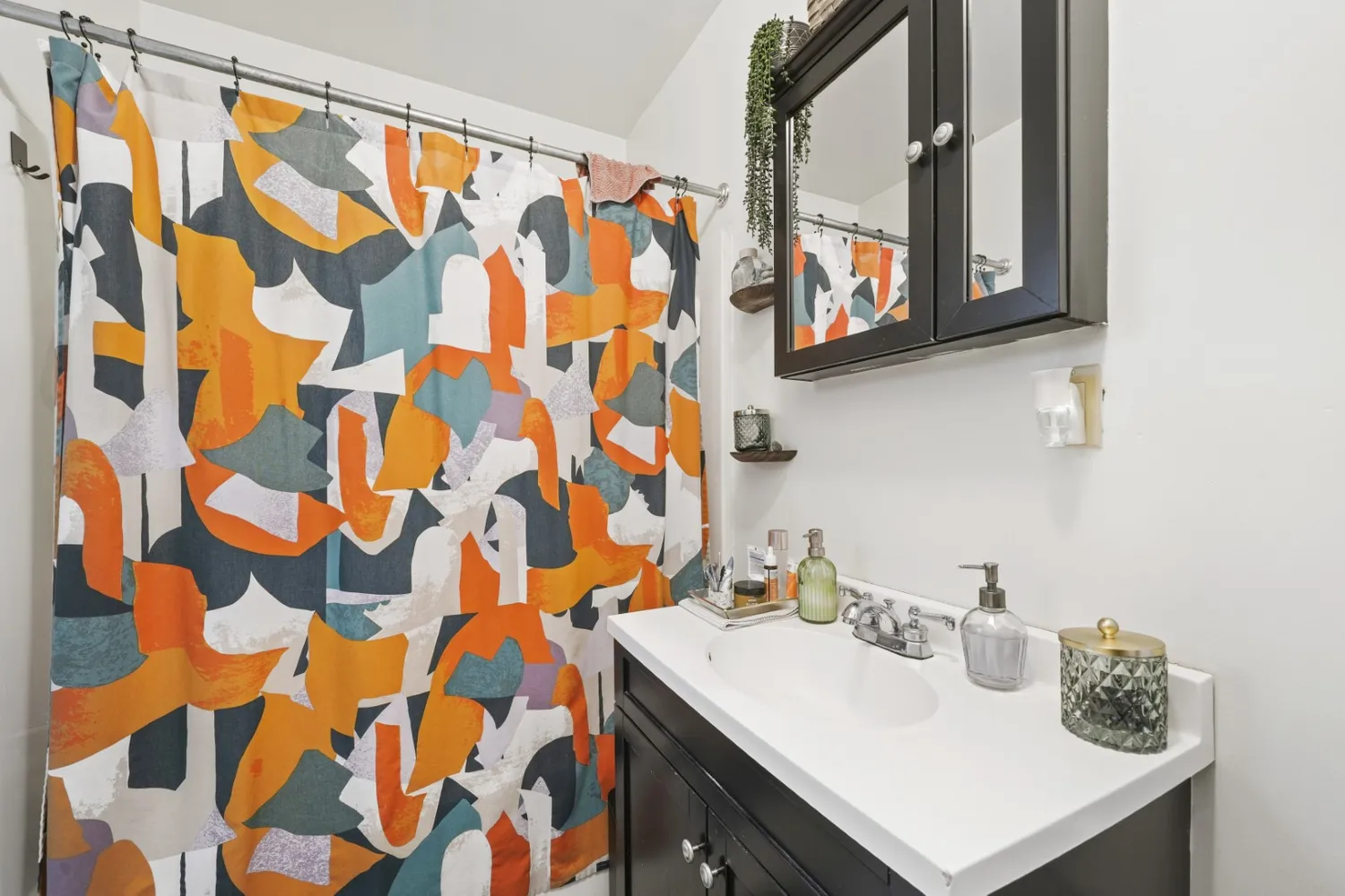 $7,135,000 | Apartment Portfolio, Philadelphia, PA 19144