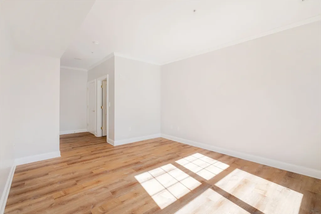 Contact Agent | 248 Albion Street, Unit 321, Wakefield, MA 01880