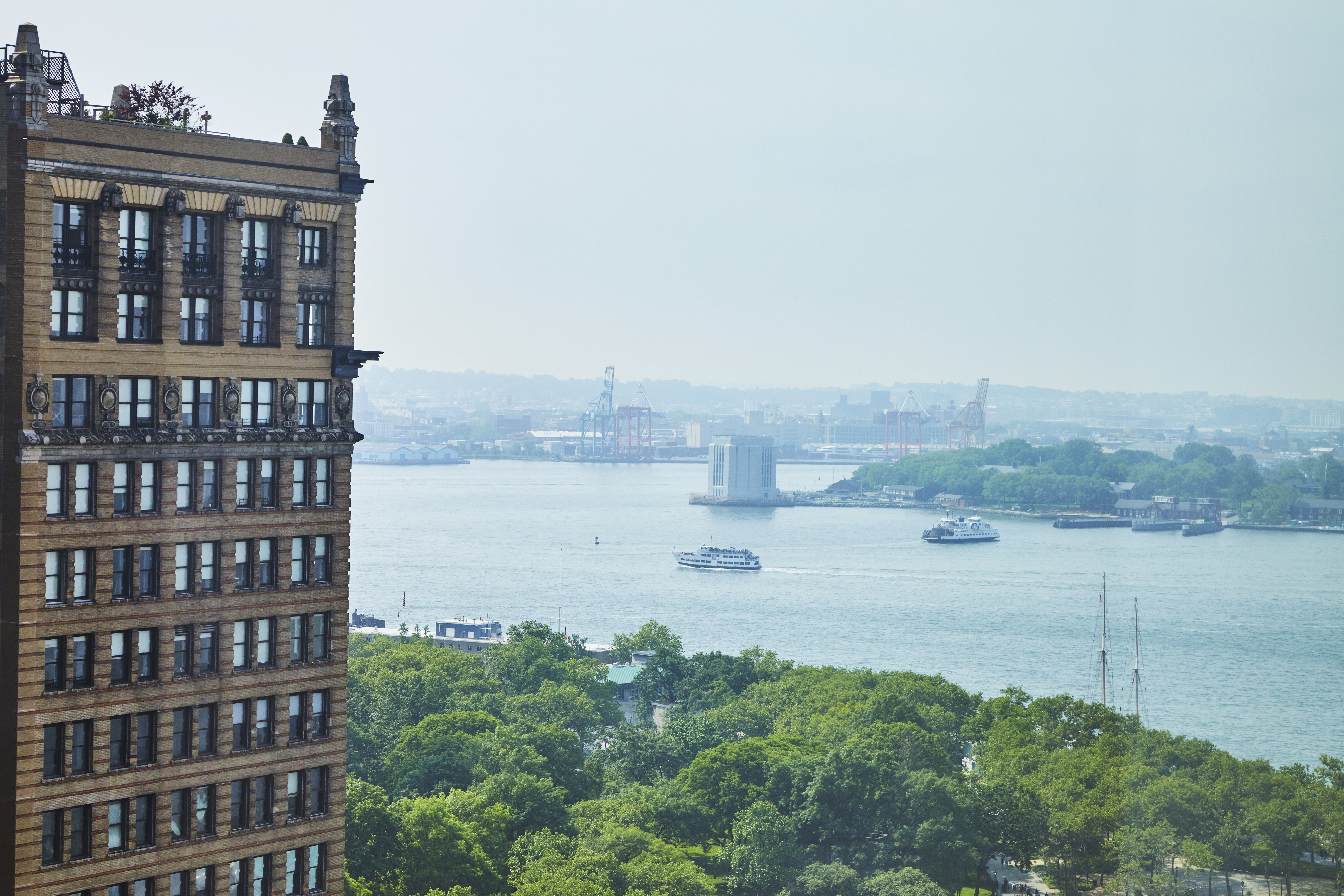 30 West Street, Unit 23B Manhattan, NY 10004 - Photo 8 of 9