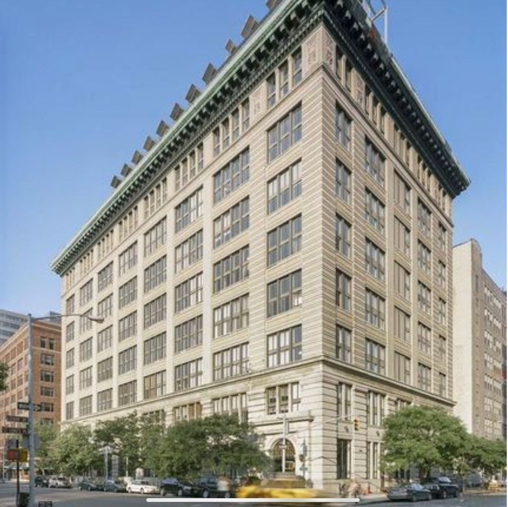 421 Hudson Street, Unit 306 Manhattan, NY 10014 - Photo 10 of 12 front view of a building