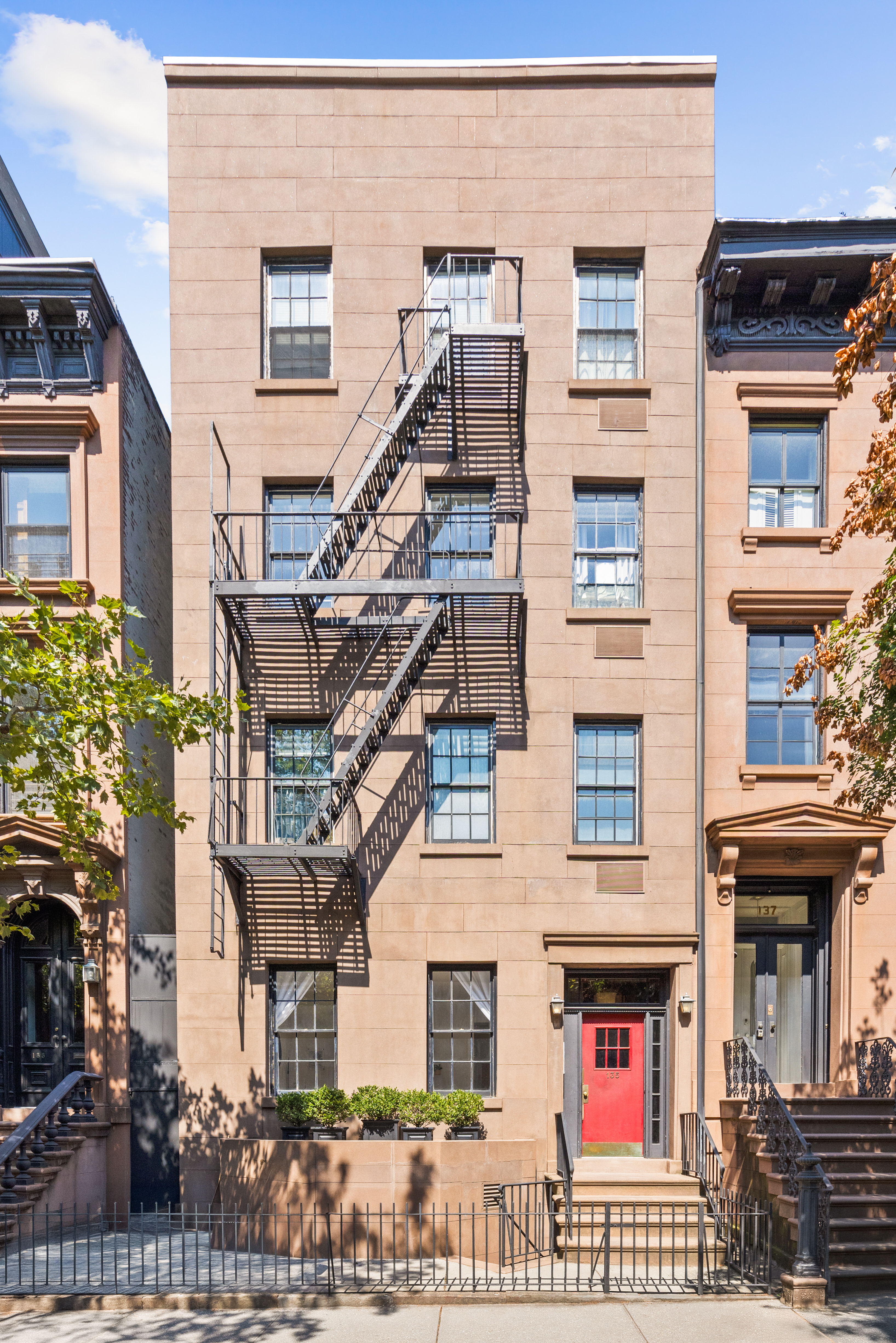 135 Amity Street, Unit 1A Brooklyn, NY 11201 - Photo 8 of 9 a front view of a building