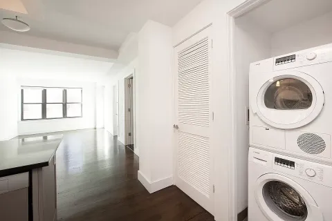 $4,225 | 341 Eastern Parkway, Unit 3C | Crown Heights