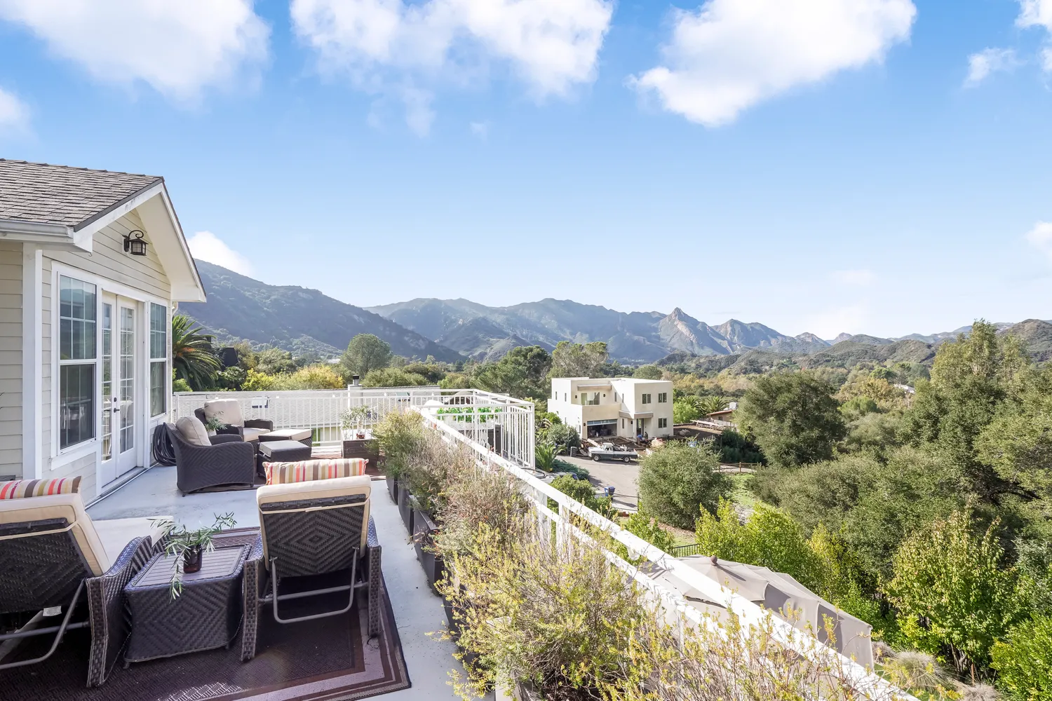 $1,500,000 | 25603 Monte Nido Drive, Calabasas, CA 91302