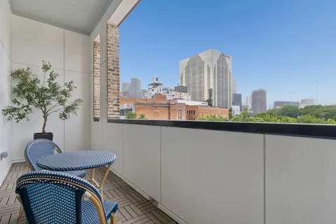 $794,900 | 2401 Canton Street, Unit 1003, Dallas, TX 75201