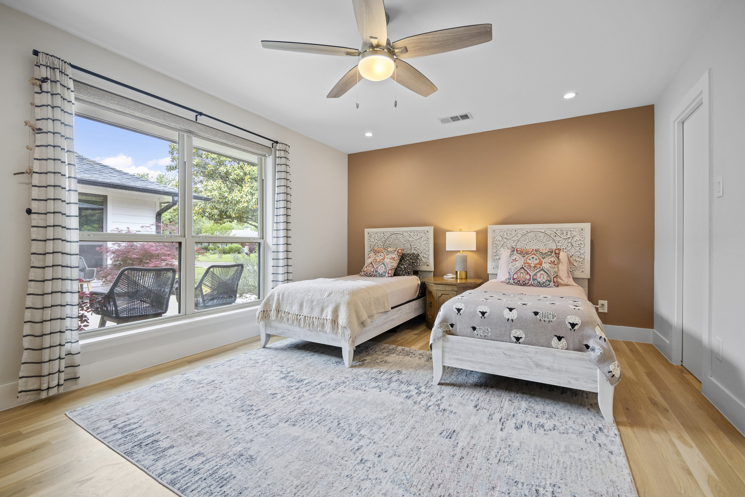 7714 Fallmeadow Lane Dallas, TX 75248 - Photo 24 of 37