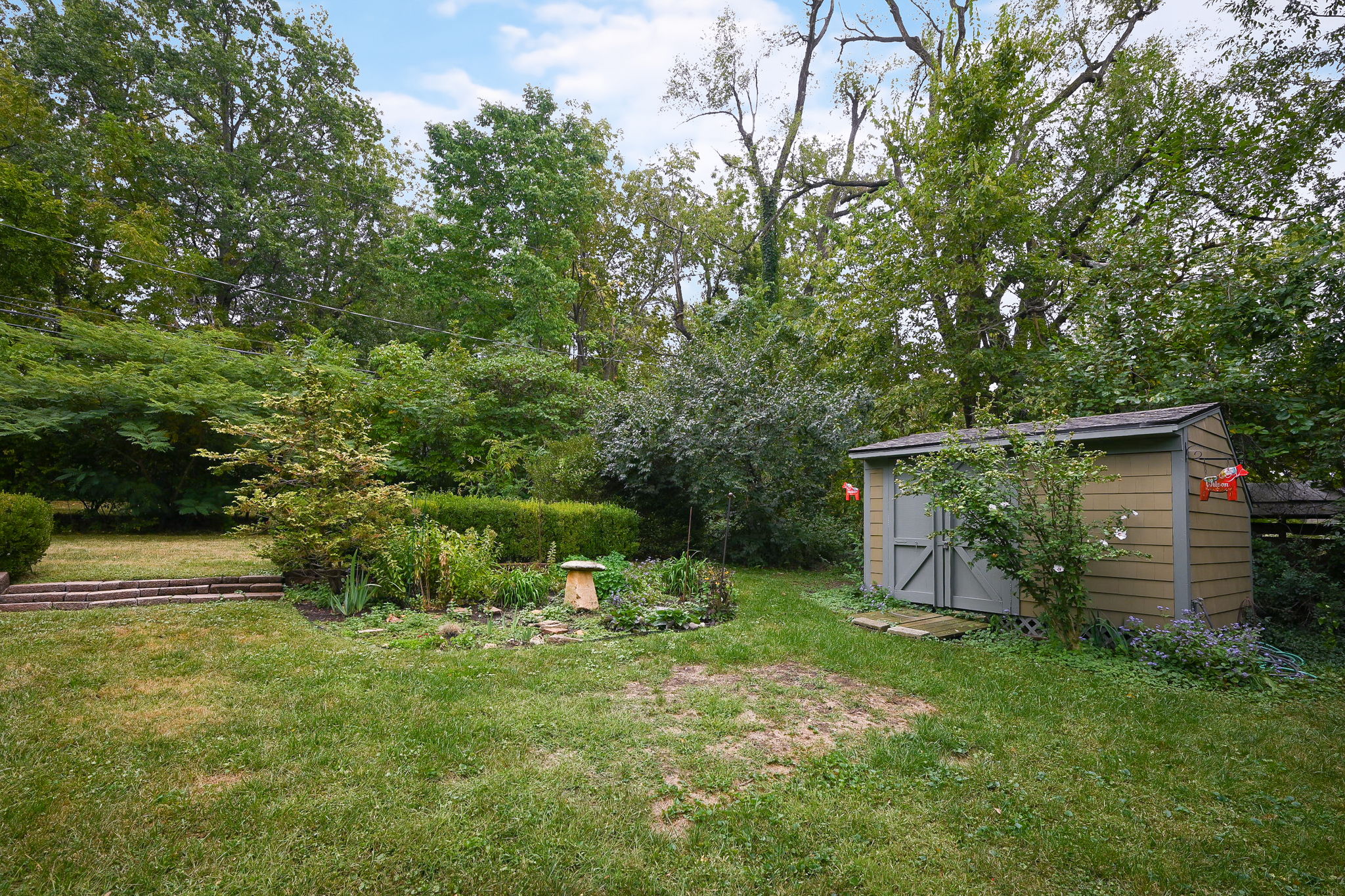 8501 Riley Street Overland Park, KS 66212 - Photo 7 of 25