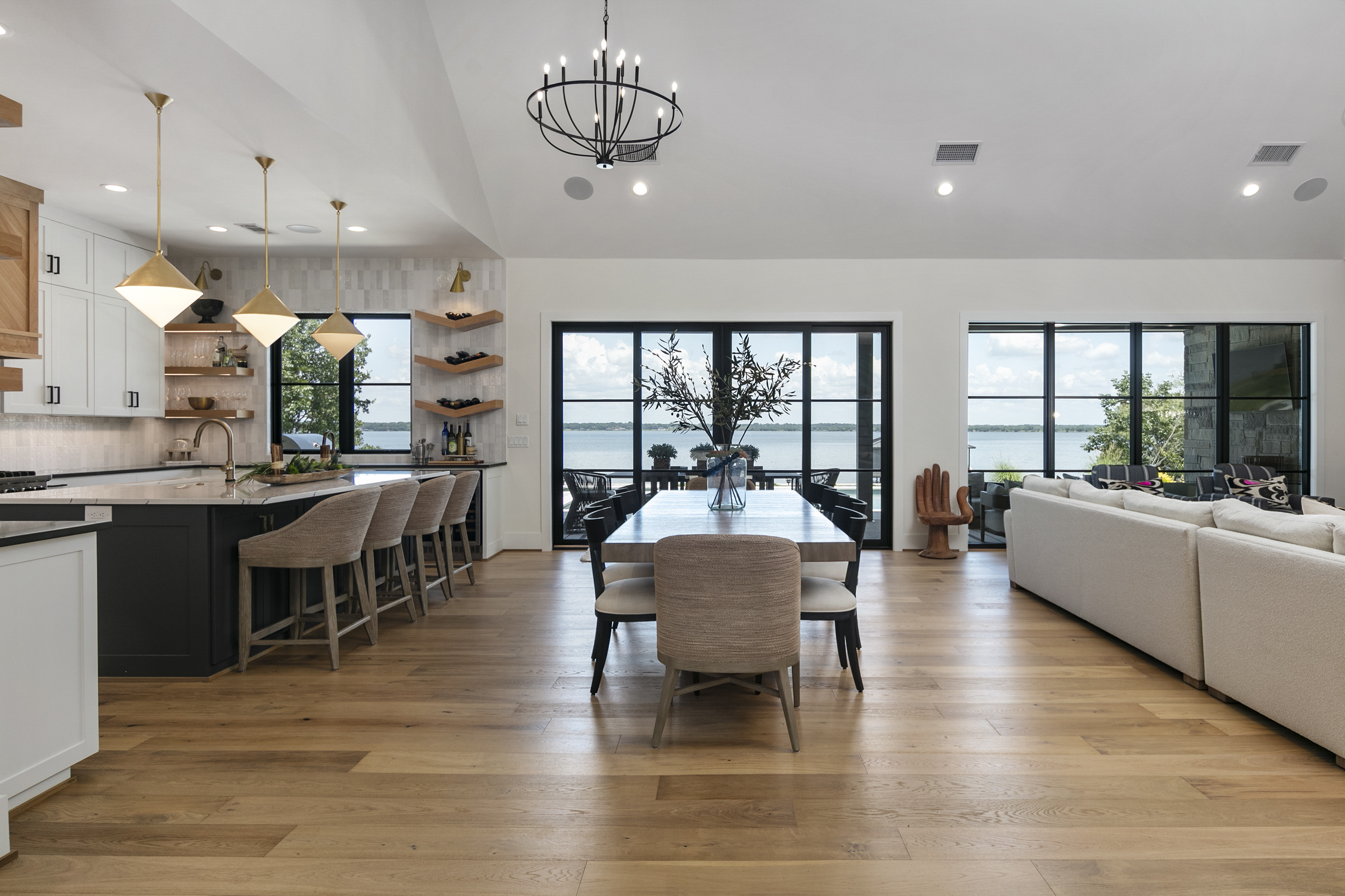 211 Deer Valley Drive Mabank, TX 75147 - Photo 5 of 25