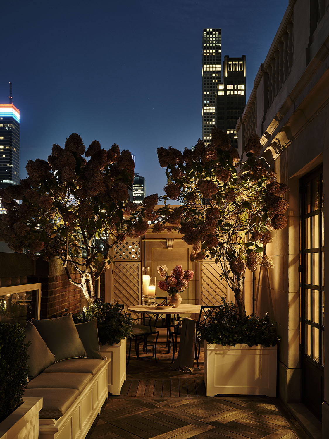 620 Park Avenue, Unit 14 Manhattan, NY 10065 - Photo 7 of 32 a living room with furniture