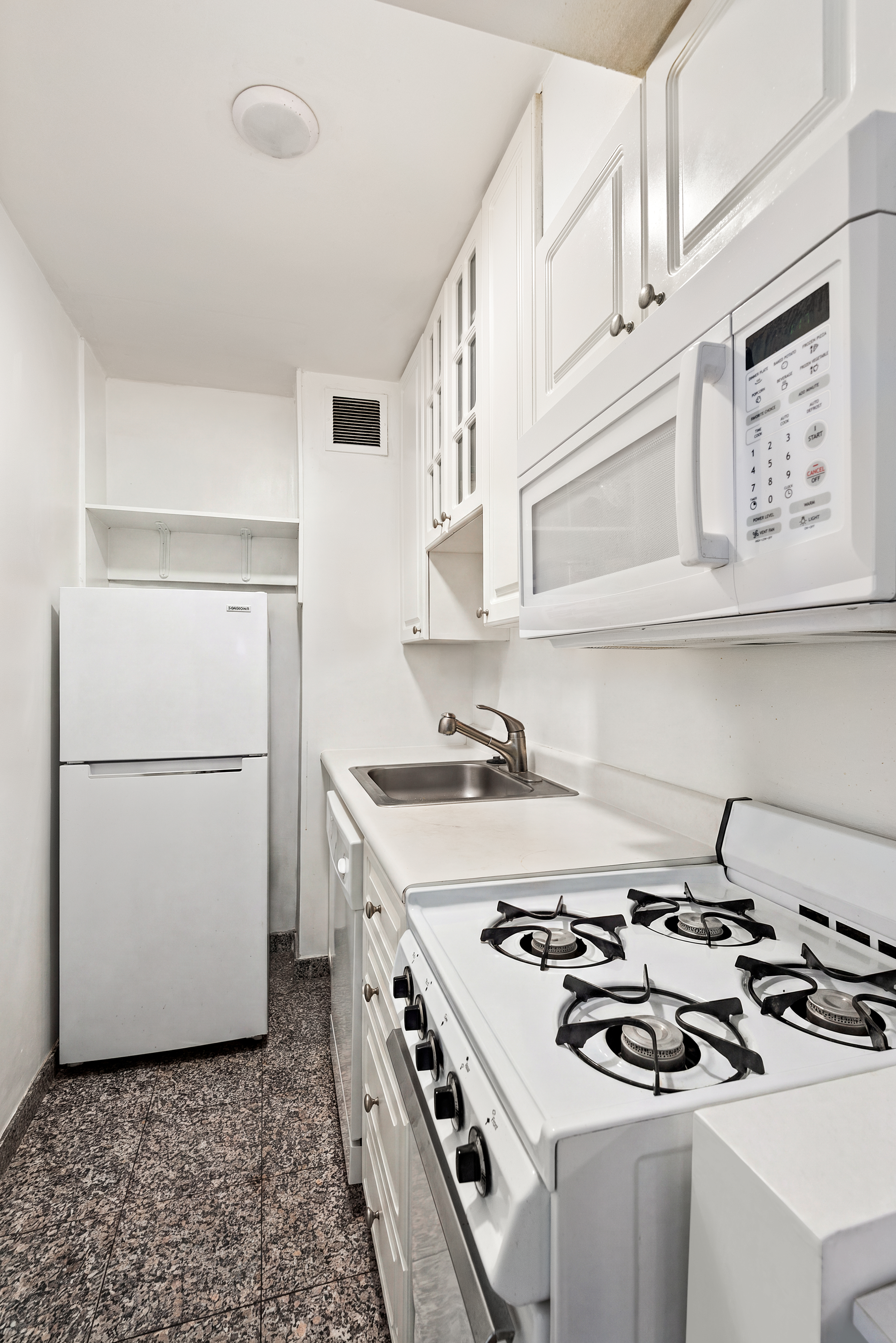 420 East 64th Street, Unit W1K Manhattan, NY 10065 - Photo 4 of 6