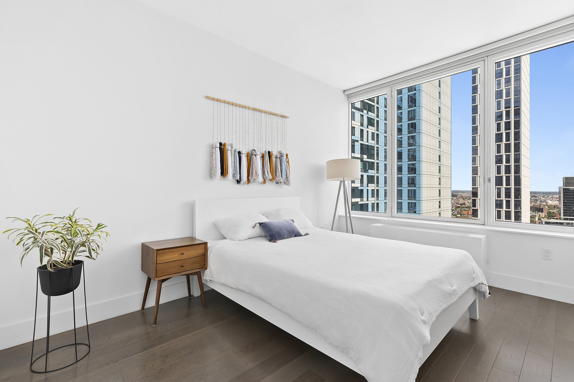 388 Bridge Street, Unit 37E Brooklyn, NY 11201 - Photo 3 of 6