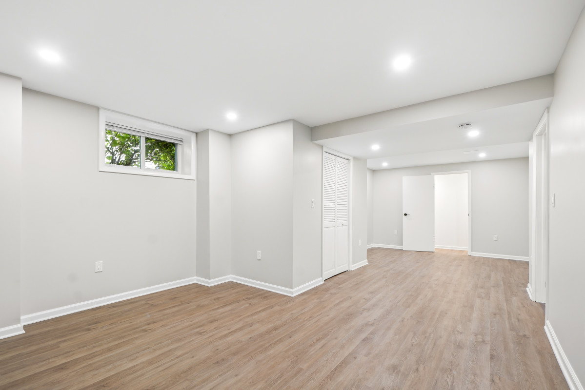 1446 Roxanna Road Northwest Washington, DC 20012 - Photo 22 of 32