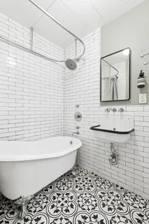 $4,300,000 | 31 West 12th Street, Unit 5E | Greenwich Village