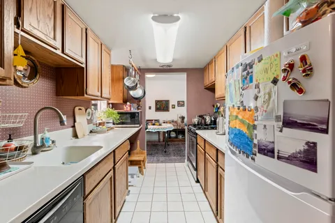 $275,000 | 355 Drummers Lane, Wayne, PA 19087
