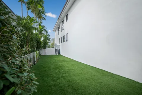 $13,995,000 | 199 Caoba Court, Miami, FL 33143