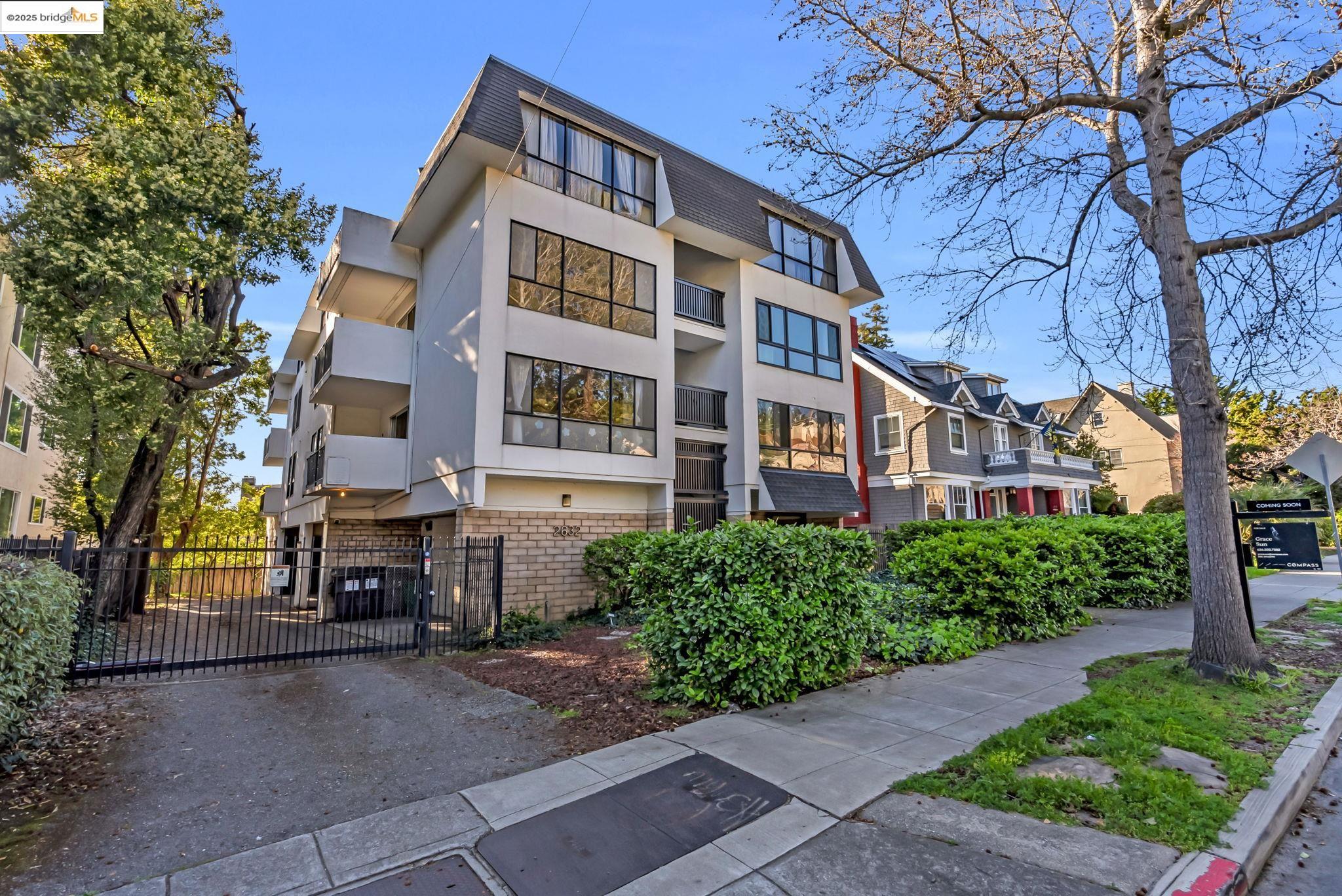 2632 Warring Street, Unit 3 Berkeley, CA 94704 - Photo 4 of 10