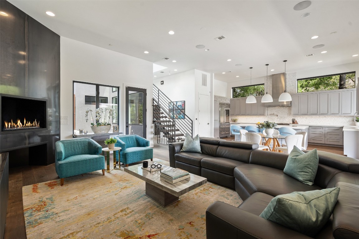 1207 East 13th Street Austin, TX 78702 - Photo 11 of 39 a living room with furniture and a flat screen tv