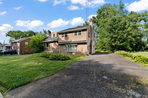 $410,000 | 634 Hutchinson Terrace, Holmes, PA 19043