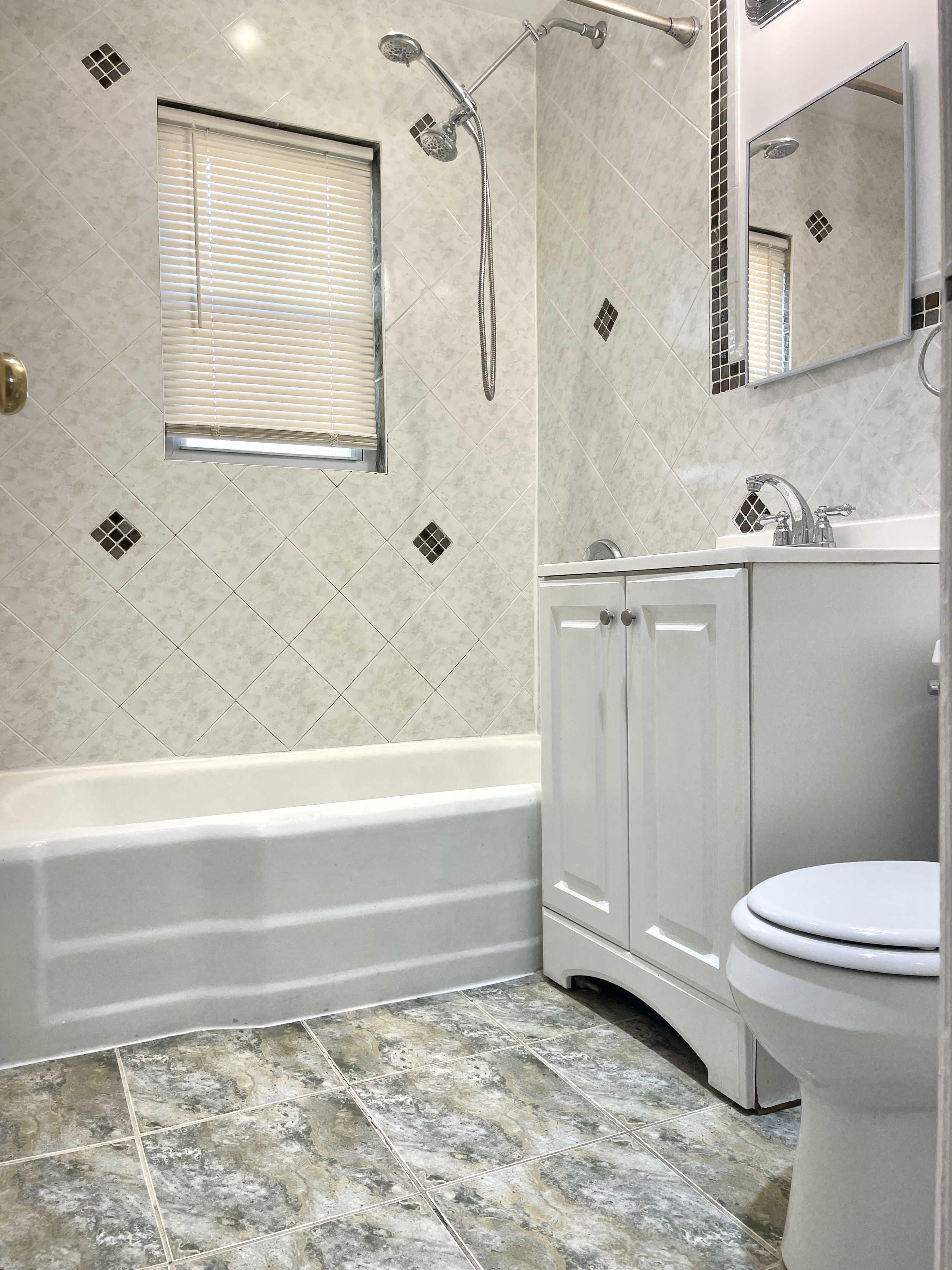 220-01 130th Avenue Queens, NY 11413 - Photo 22 of 37