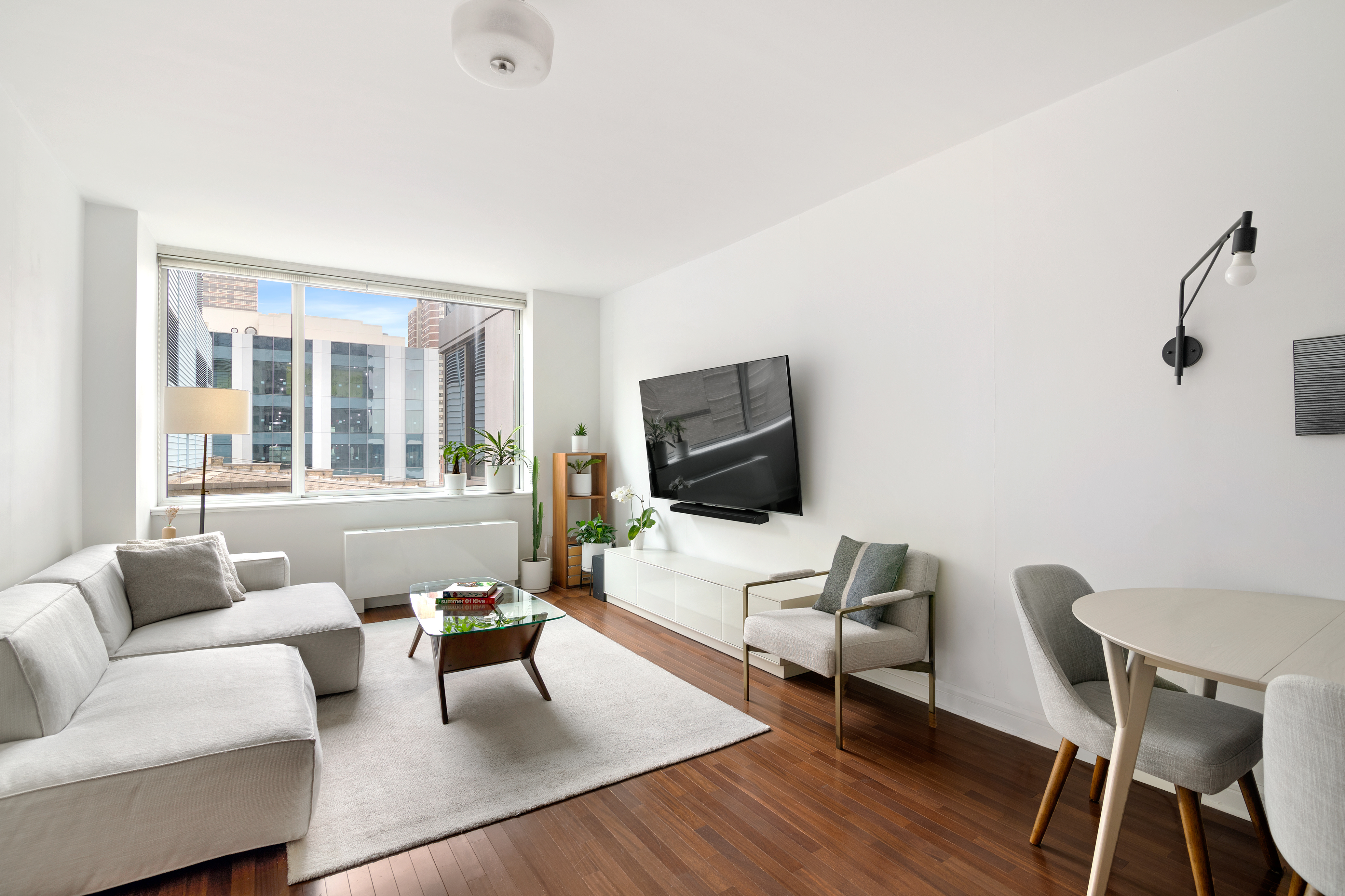 120 Riverside Boulevard, Unit 8P Manhattan, NY 10069 - Photo 1 of 7 Gallery Image 1