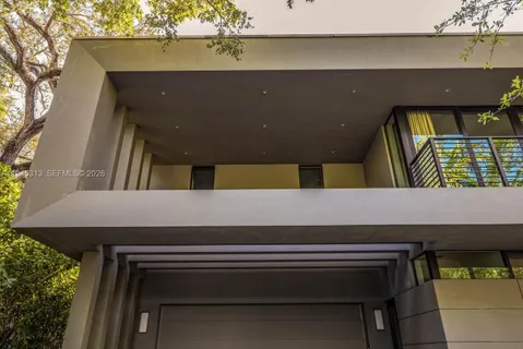 a view of outdoor space