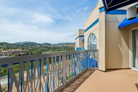 $585,000 | 100 Thorndale Drive, Unit 412, San Rafael, CA 94903