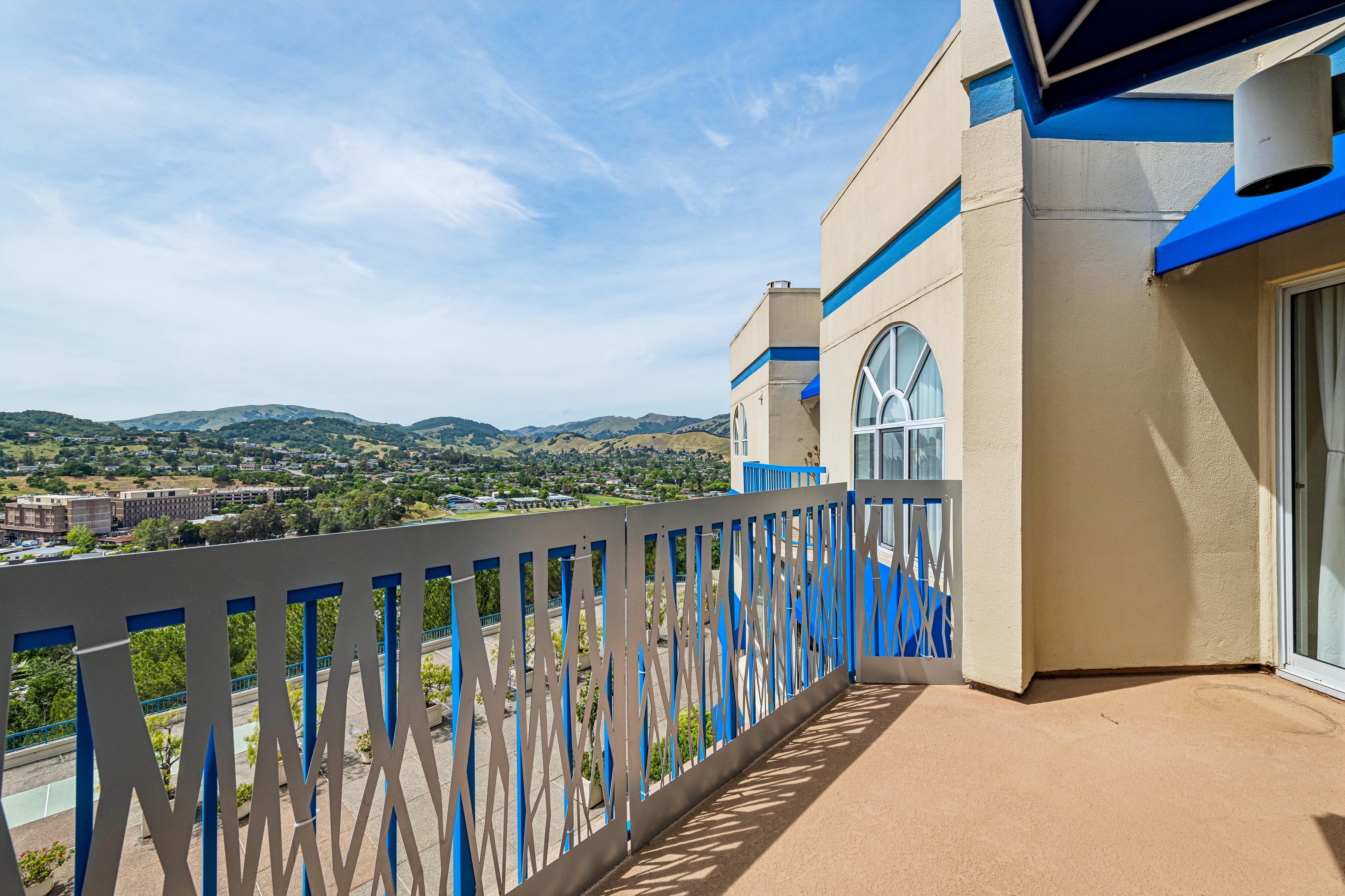 100 Thorndale Drive, Unit 412 San Rafael, CA 94903 - Photo 3 of 14