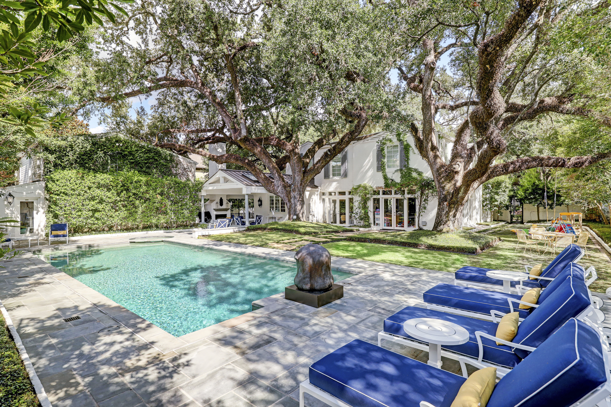 2240 Chilton Road Houston, TX 77019 - Photo 30 of 34